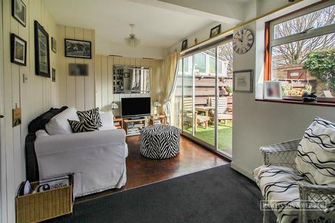 3 bedroom townhouse for sale, Hotham Close, West Molesey KT8
