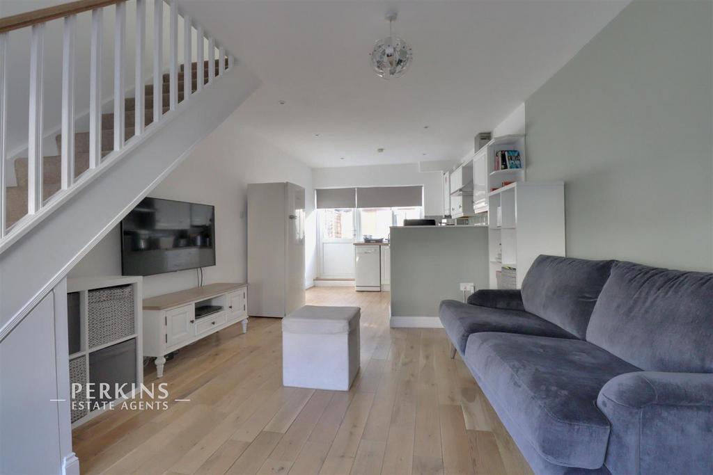Livingroom2.jpg