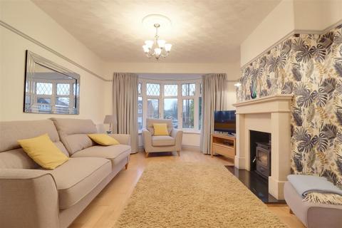 140 Beverley Road, Kirk Ella, Hull, HU10 7HA