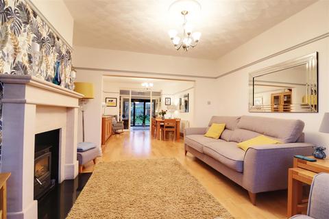 140 Beverley Road, Kirk Ella, Hull, HU10 7HA