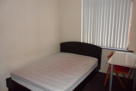 4 bedroom terraced house to rent, Monks Road, Stoke CV1