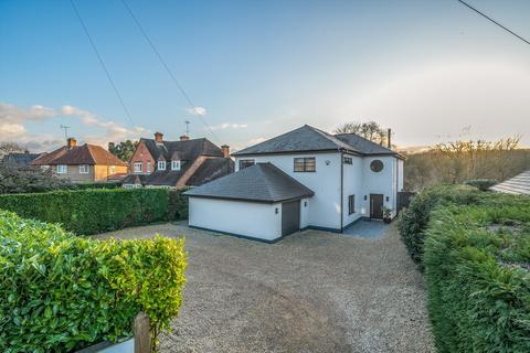 4 bedroom detached house for sale, Stoke Row Road, Peppard Common, Henley-on-Thames, RG9