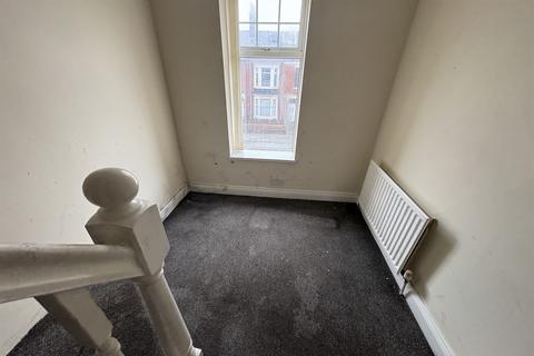 3 bedroom maisonette for sale, Stanhope Road, South Shields