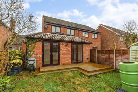 9 Ryefield Close, Petersfield, GU31 4RA
