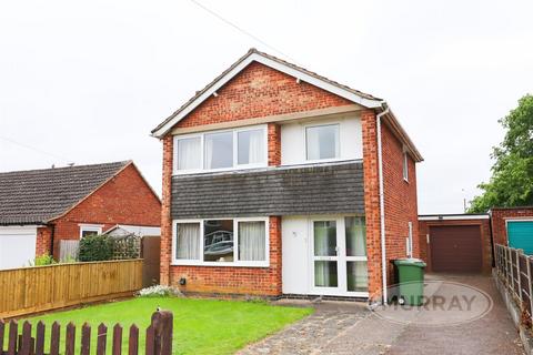 3 bedroom detached house for sale, Welland Way, Oakham LE15