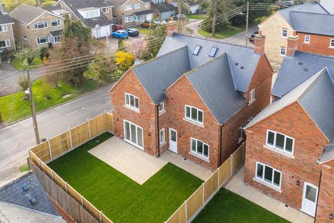 undefined, Long Street, Hanslope, Milton Keynes