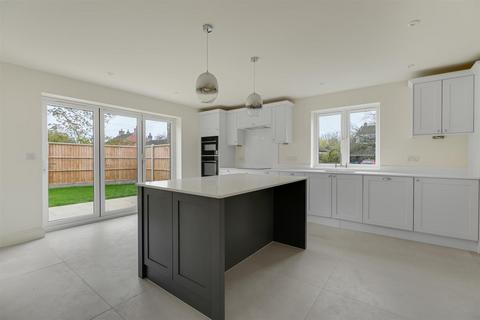 undefined, Long Street, Hanslope, Milton Keynes