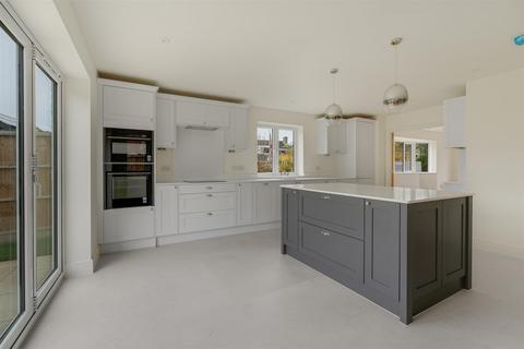 undefined, Long Street, Hanslope, Milton Keynes