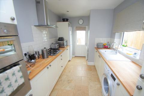 3 bedroom terraced house to rent, Yarmouth Road, Watford, WD24