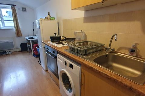 undefined, Flat 3, 16, Mundy Place