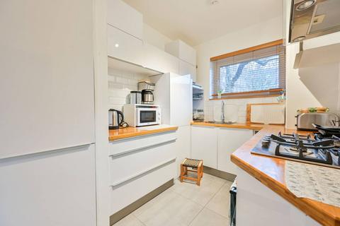 1 bedroom flat for sale, Tabard Street, London Bridge, London, SE1