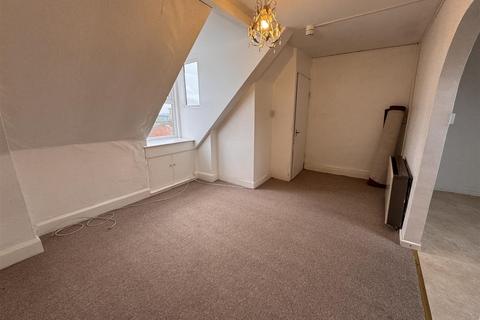 2 bedroom apartment to rent, South Street, Wellington