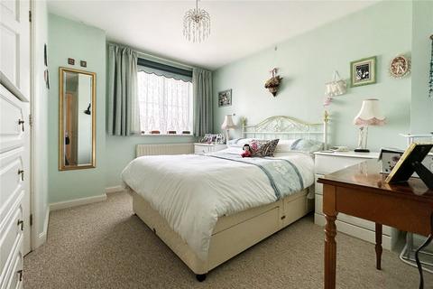26 Columbine Way, Littlehampton, BN17 6UX