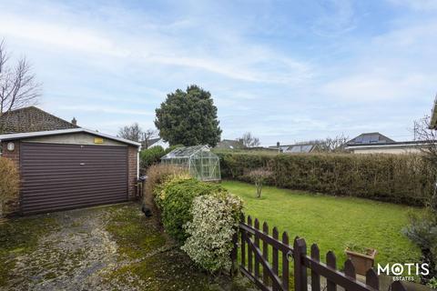 2 bedroom bungalow for sale, Avondale Road, Folkestone, CT18