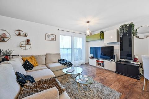 2 bedroom flat for sale, Sark Tower, Thamesmead, London, SE28