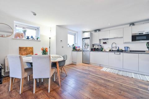 28, Sark Tower Erebus Drive, London, SE28 0GG