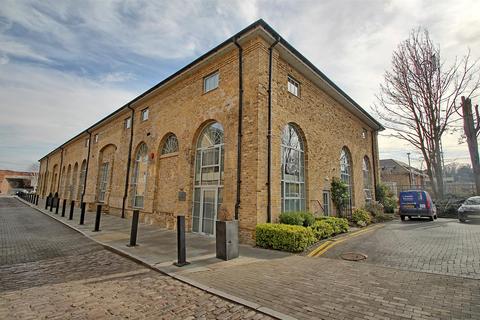 2 bedroom apartment for sale, The Carriages, Ware SG12