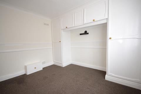 1 bedroom house to rent, Mere Oak Park, Three Mile Cross, Reading, RG7