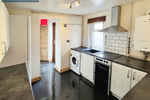 4 bedroom house to rent, Kincraig Street, Caerdydd, CF24