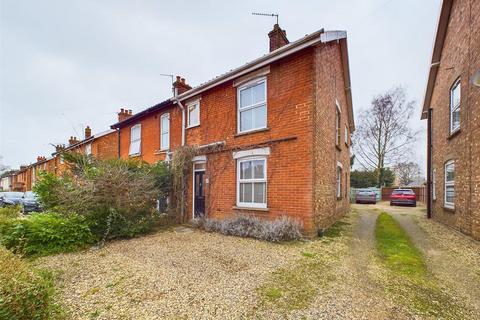 4 bedroom semi-detached house for sale, Crown Road, Dereham