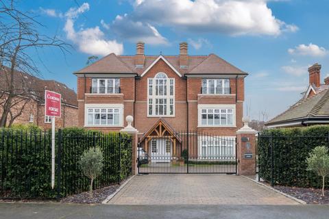 2 bedroom apartment for sale, Portmore Park Road, Weybridge, KT13