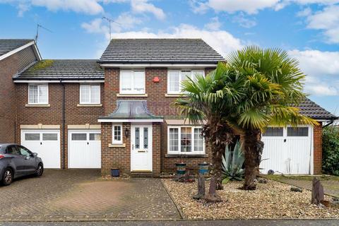 4 bedroom semi-detached house for sale, Kensington Way, Borehamwood WD6