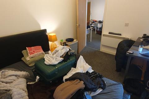 2 bedroom flat to rent, Flat 2, 18 Moira Street