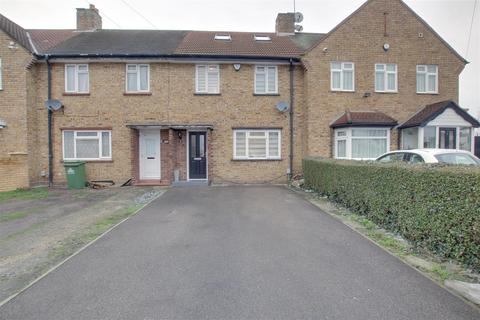 4 Cameron Drive, Waltham Cross, EN8 8BW