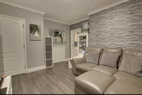 4 Cameron Drive, Waltham Cross, EN8 8BW