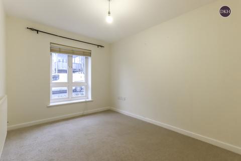 3 bedroom terraced house to rent, Silver Place, Hertfordshire WD18