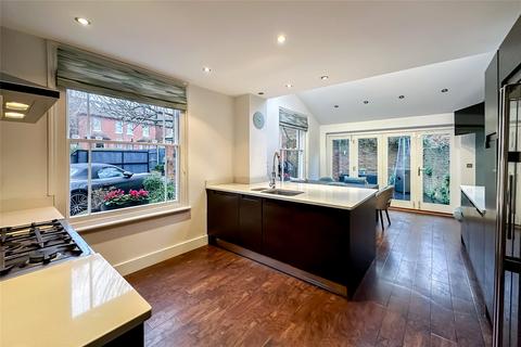 4 bedroom end of terrace house for sale, Church Crescent, St. Albans, Hertfordshire, AL3