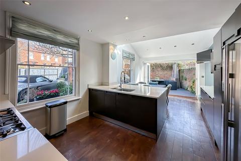 4 bedroom end of terrace house for sale, Church Crescent, St. Albans, Hertfordshire, AL3