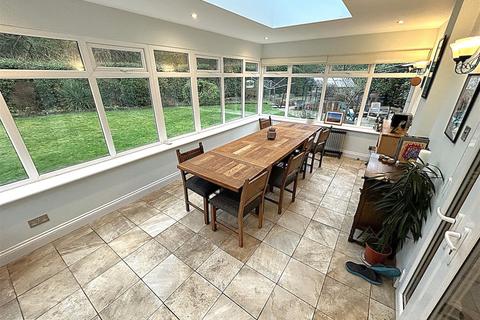 2 Wyndham Close, Orpington, BR6 8JX
