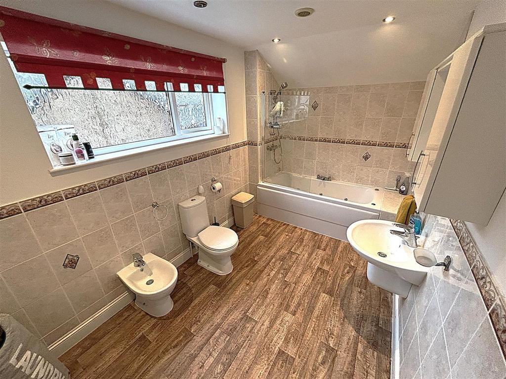 Family bathroom