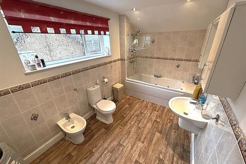 2 Wyndham Close, Orpington, BR6 8JX