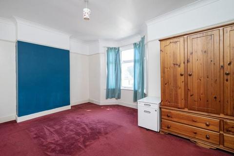 60 Geere Road, London, E15 3PW