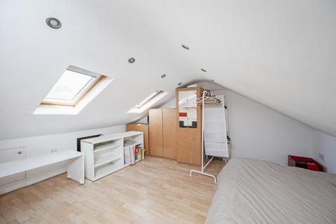 60 Geere Road, London, E15 3PW