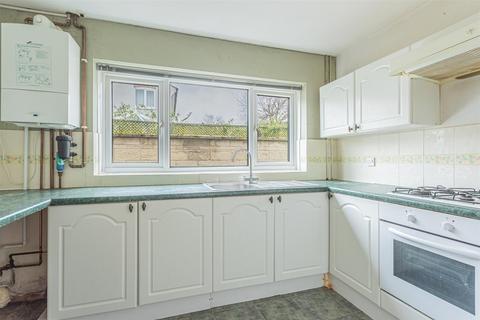 4 Barn Close, Corsham, SN13 9XB