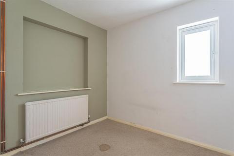 4 Barn Close, Corsham, SN13 9XB