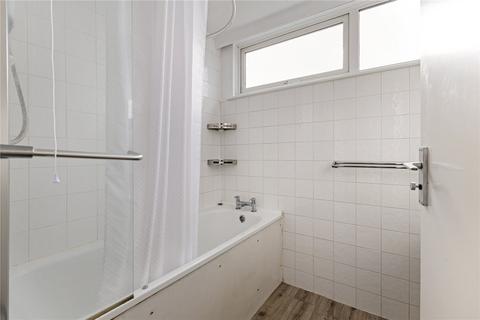 undefined, Olivers Battery Crescent, Winchester, Hampshire, SO22