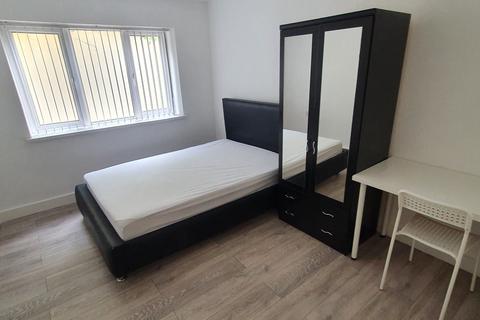 undefined, Flat 2, 30 Russell Street