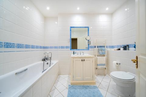 19, Stanmore Hall Wood Lane, Stanmore, HA7 4JY