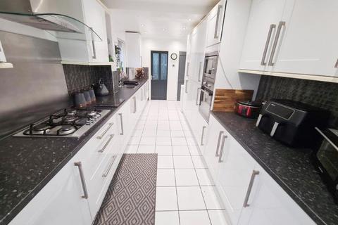 2 bedroom terraced house for sale, Fraternitas Terrace, Droylsden