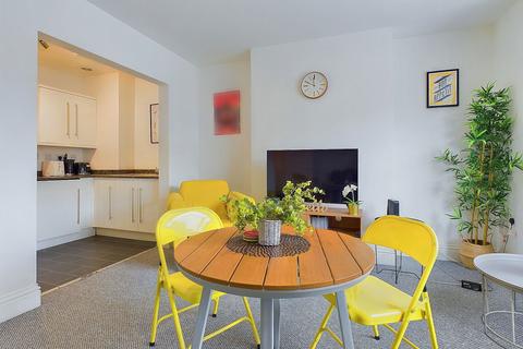 2 bedroom flat for sale, New England Road, Brighton, BN1 3TU