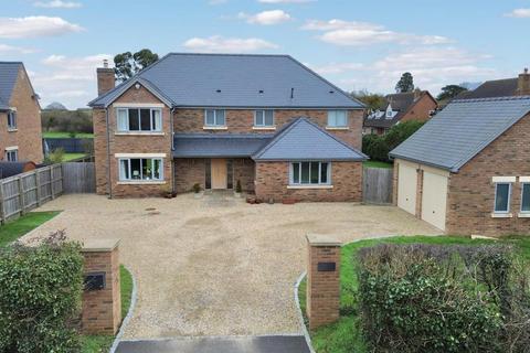 4 bedroom detached house for sale, Wainlode Lane, Norton, Gloucester