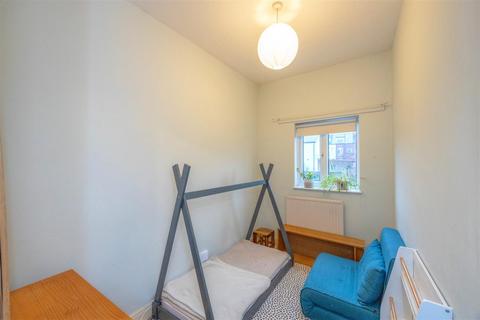 56 Artisan View, Sheffield, S8 9TP