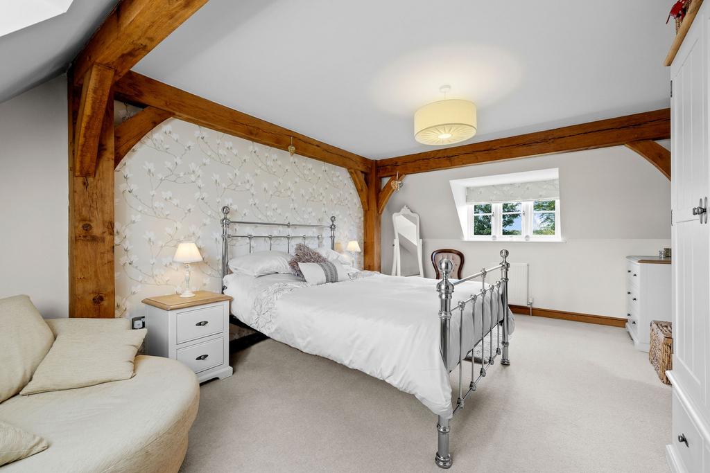 Guest bedroom
