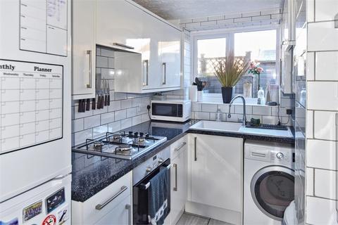 2 bedroom terraced house for sale, High Street, Waddesdon, Buckinghamshire.