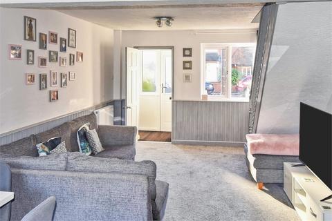 2 bedroom terraced house for sale, High Street, Waddesdon, Buckinghamshire.