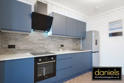 1 bedroom flat for sale, Scrubs Lane , Kensal Green , London, NW10